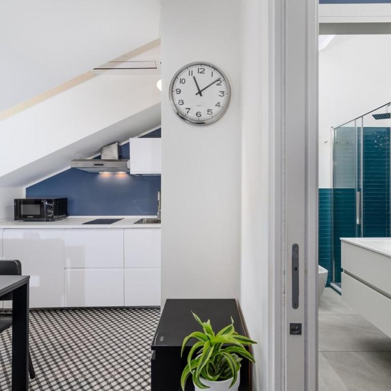 Splendida mansarda nel centro della città - Appartamento con 1 Camera da Letto - 8