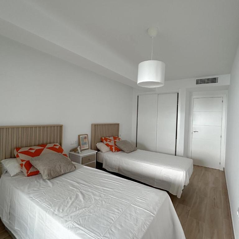 Modern & Relax Apartment in Estepona, Perfect for Families - Two-Bedroom Apartment - 3