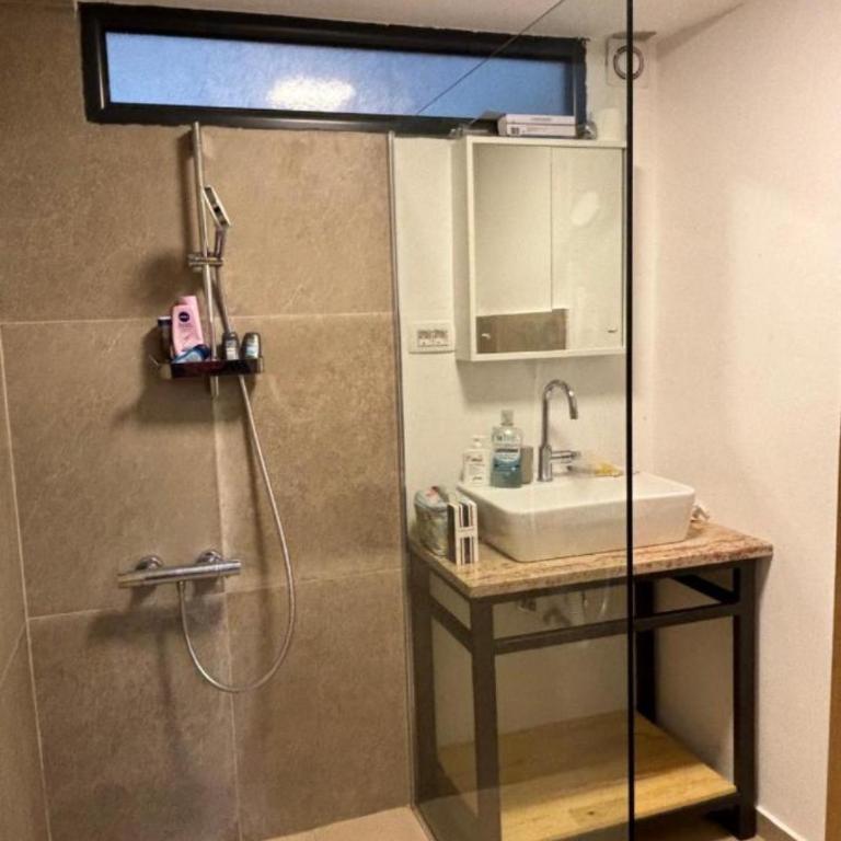 B&K Villa Kruče Rooms - Dvokrevetna Soba sa Bračnim Krevetom i Sopstvenim Kupatilom - 3