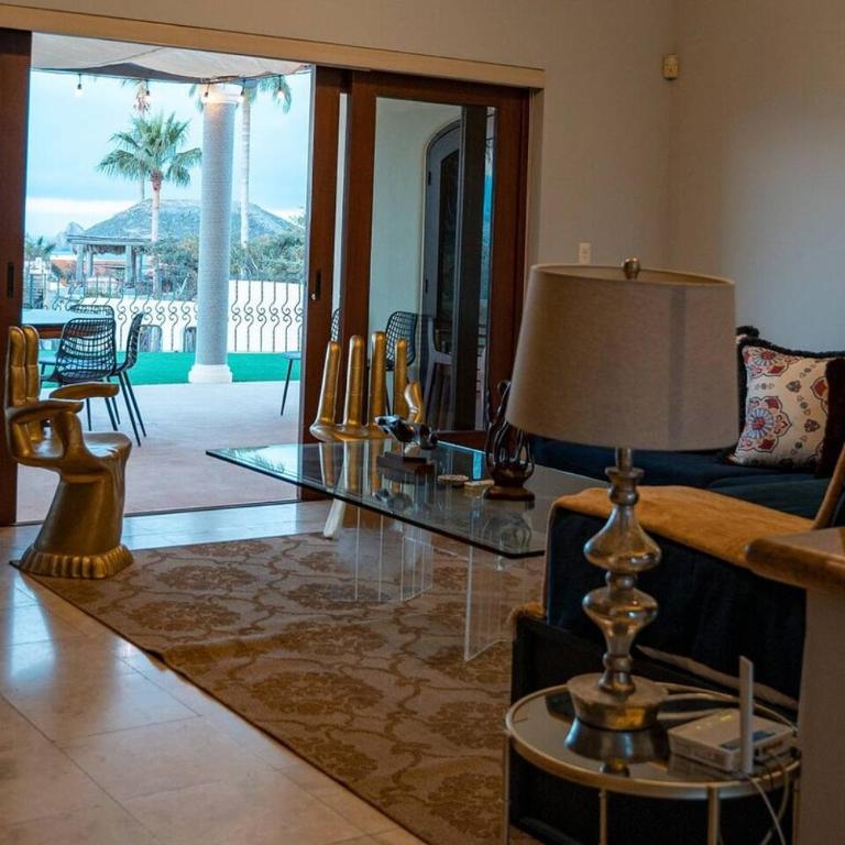 Casa Reyes, Casa Reyes Family Oasis, Heated-Pool & Amazing Views - Villa - 38