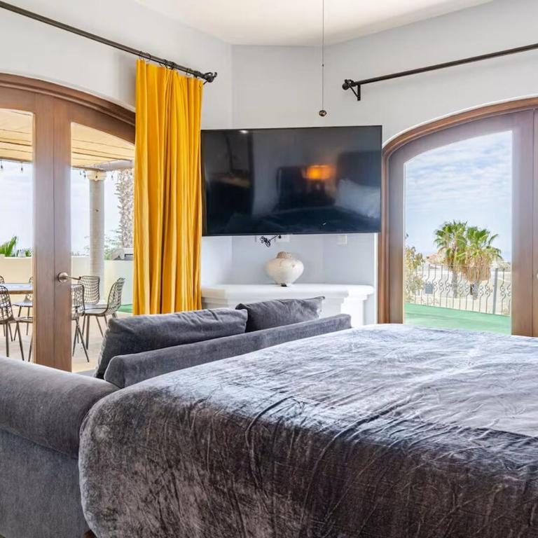 Casa Reyes, Casa Reyes Family Oasis, Heated-Pool & Amazing Views - Villa - 51