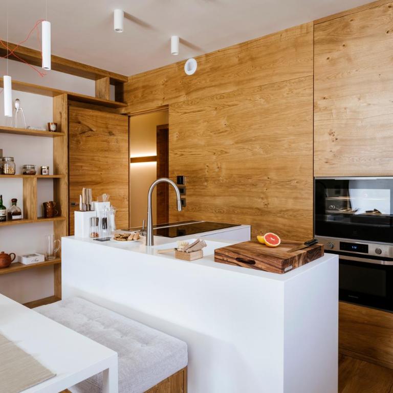Mountain View Apartment with terrace in ideal location - Appartamento Deluxe con 2 Camere da Letto e Balcone - 10