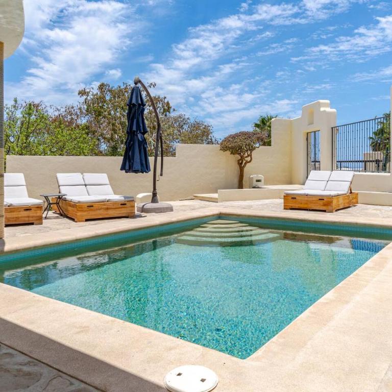 Casa Reyes, Casa Reyes Family Oasis, Heated-Pool & Amazing Views - Villa - 4