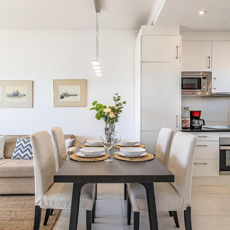 Beachfront Apartment with Sea Views - Apartment mit 2 Schlafzimmern - 3