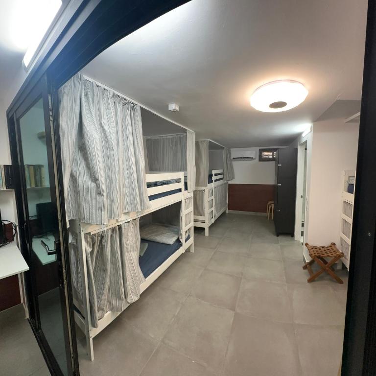 Villa Luna - Cama en habitación compartida mixta de 6 camas - 1