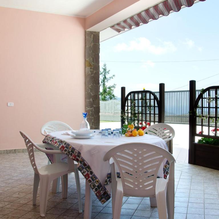 Casa Campanina - One-Bedroom Apartment - 10