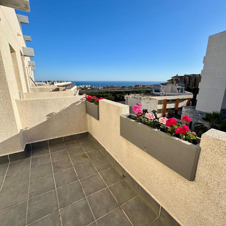 Triplex con vistas al mar junto al campo de golf de Calanova - Apartamento - 91