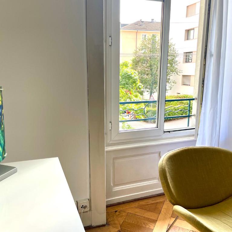 8 minutes walking from Lausanne Train station - One-Bedroom Apartment - 13