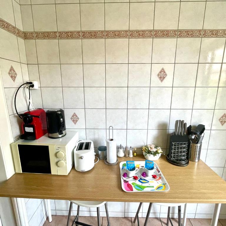 8 minutes walking from Lausanne Train station - One-Bedroom Apartment - 20