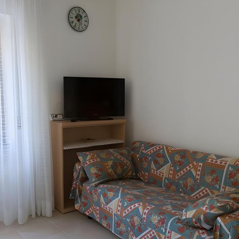 Grazioso bilocale con parcheggio privato - Appartamento con 1 Camera da Letto - 2