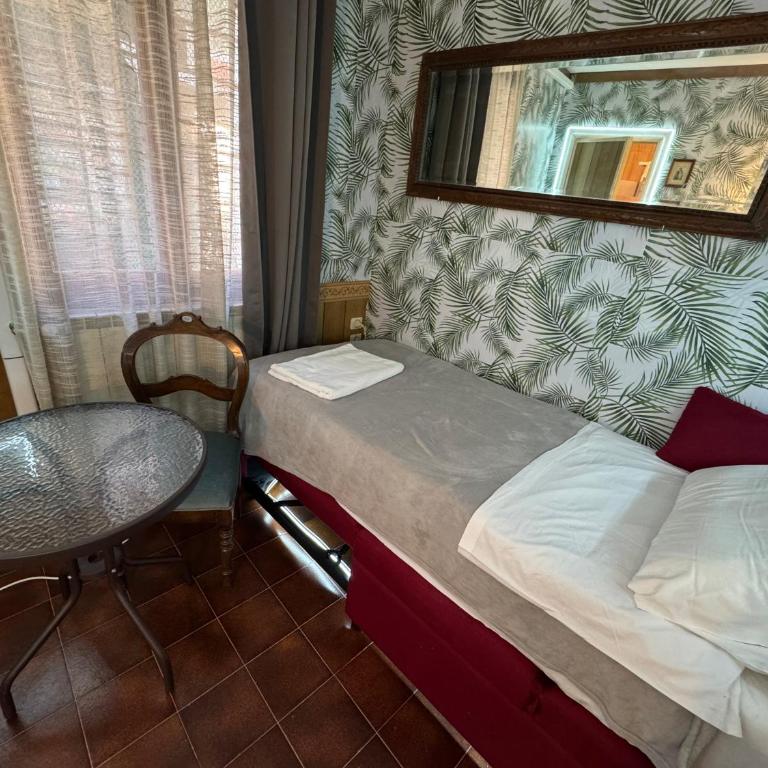 Ritz Venice Guest House Lionsclass - Camera Singola con Bagno Privato - 23