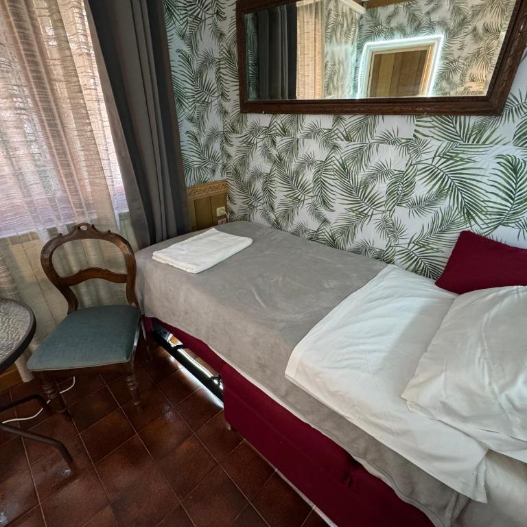 Ritz Venice Guest House Lionsclass - Camera Singola con Bagno Privato - 21