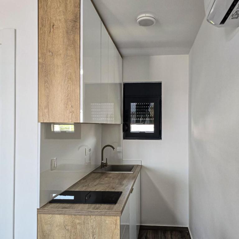 ND Apartments - Studio with Balcony - 31