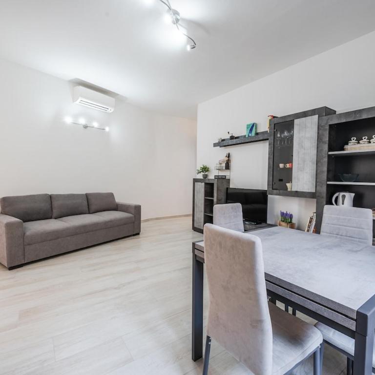 Smart Life House in the heart of Modena - Appartamento con 2 Camere da Letto - 3