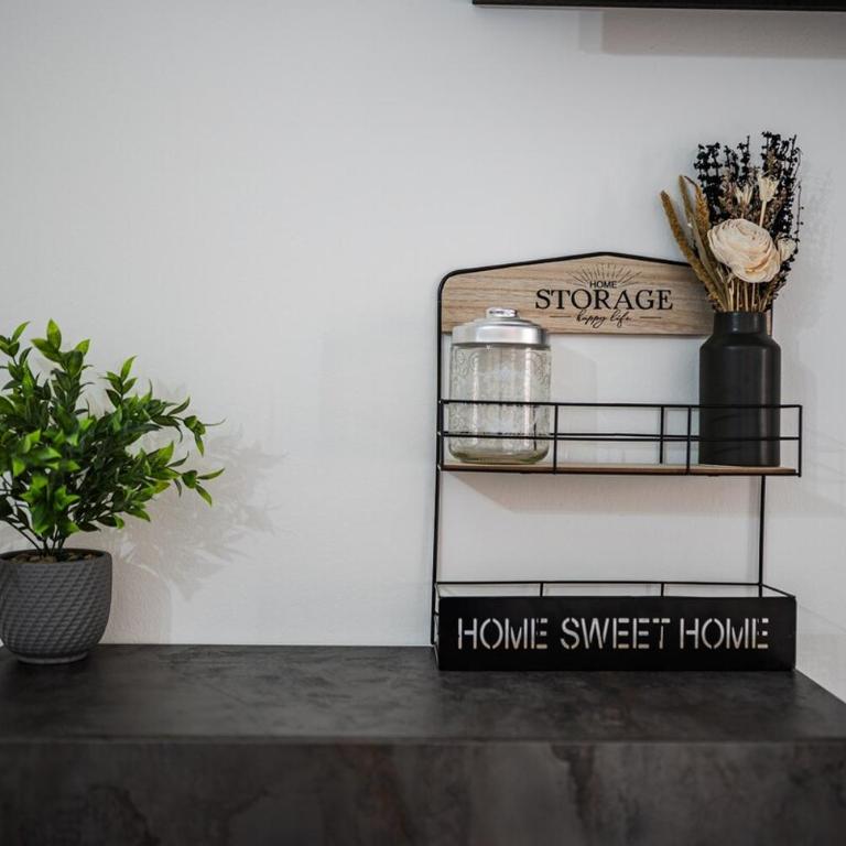 Smart Life House in the heart of Modena - Appartamento con 2 Camere da Letto - 8