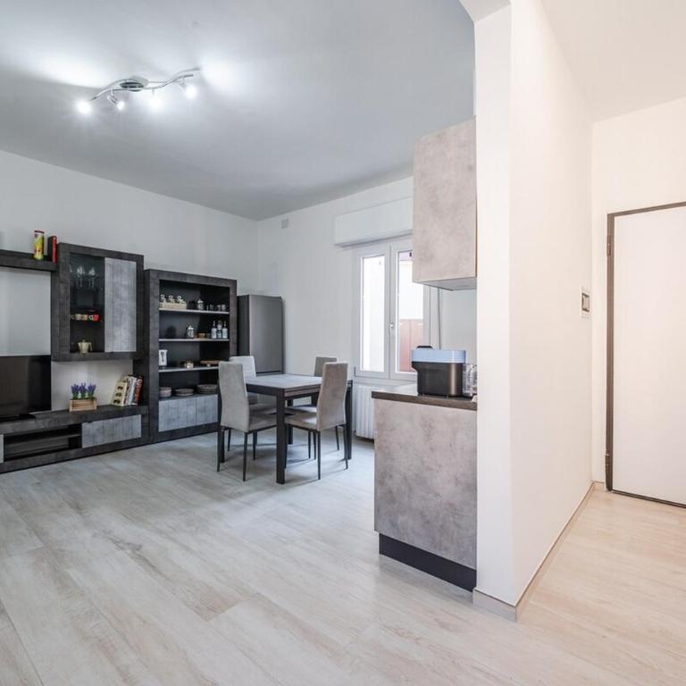 Smart Life House in the heart of Modena - Appartamento con 2 Camere da Letto - 7
