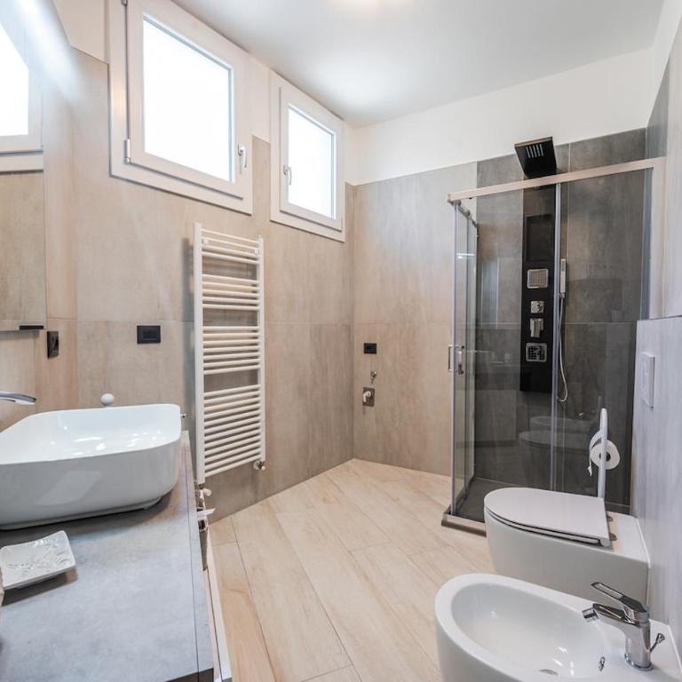 Smart Life House in the heart of Modena - Appartamento con 2 Camere da Letto - 30