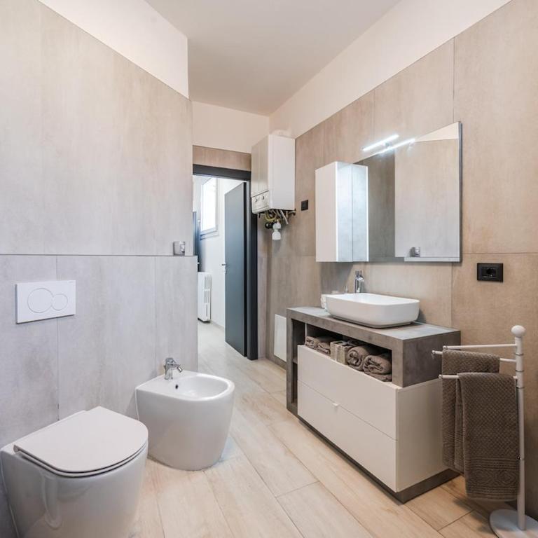 Smart Life House in the heart of Modena - Appartamento con 2 Camere da Letto - 25