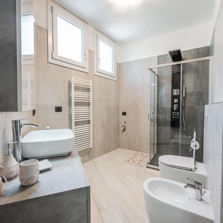 Smart Life House in the heart of Modena - Appartamento con 2 Camere da Letto - 29