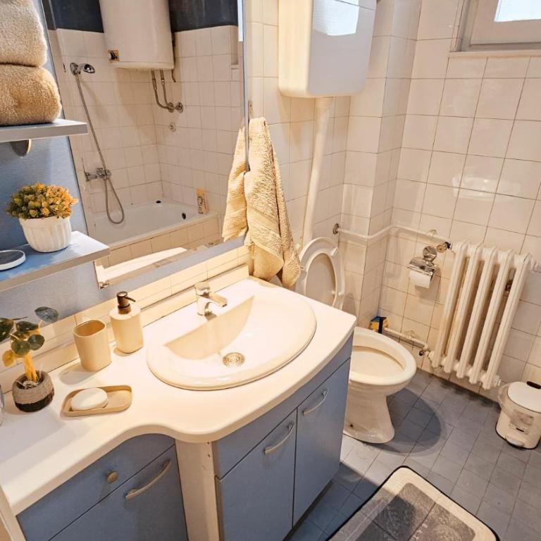Old Town View Apartment - Two-Bedroom Apartment - 4