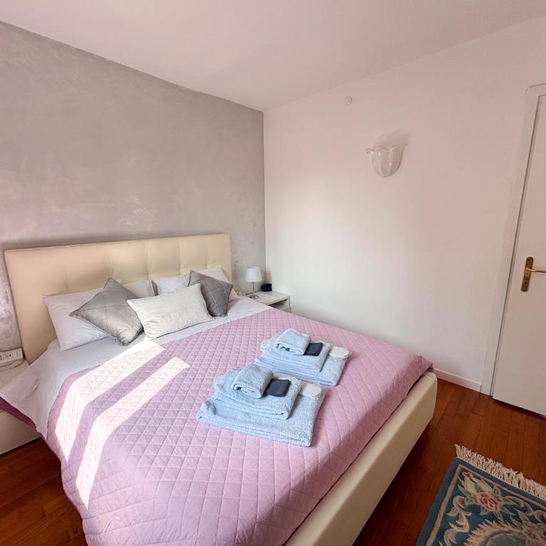Ca' Sunshine Your Home in San Marcuola Venice - Two-Bedroom Apartment - 16