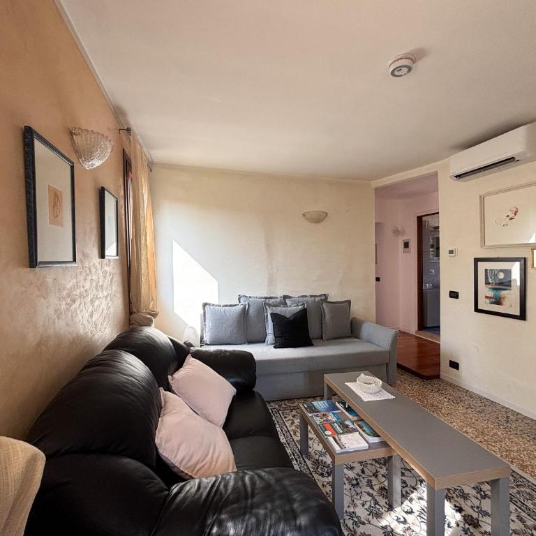 Ca' Sunshine Your Home in San Marcuola Venice - Two-Bedroom Apartment - 5