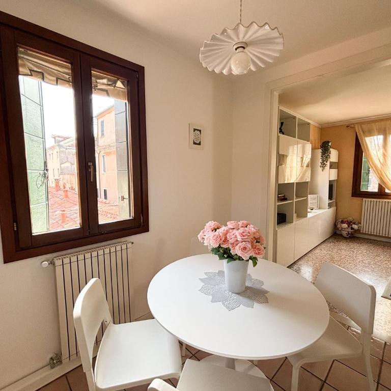 Ca' Sunshine Your Home in San Marcuola Venice - Two-Bedroom Apartment - 6