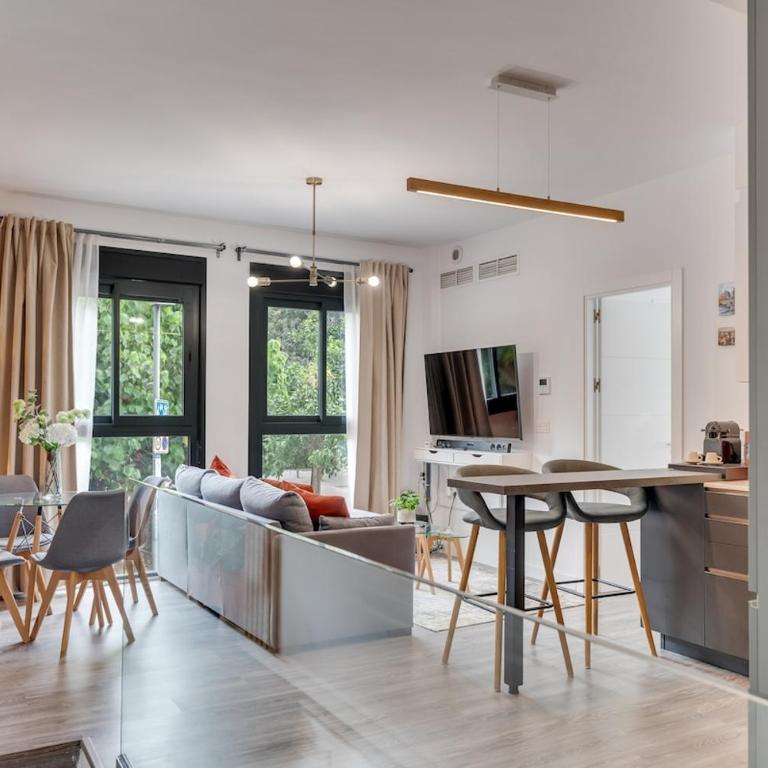Modern Unit 5 mins walk to Historical - Apartamento Deluxe de 2 dormitorios con vistas al jardín - 2