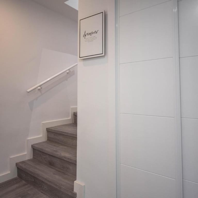 Modern Unit 5 mins walk to Historical - Apartamento Deluxe de 2 dormitorios con vistas al jardín - 31