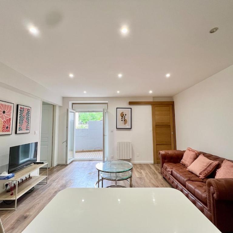 T3 centre-ville et terrasse - Appartement 2 Chambres - 1