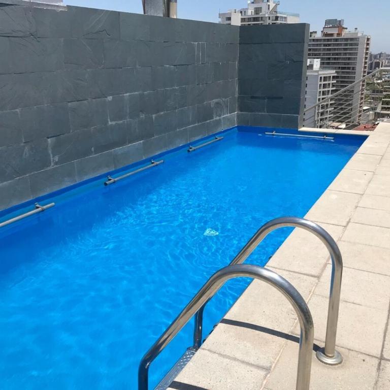 Sector turístico tranquilo y familiar a pasos del metro Manuel Montt - Apartamento de 1 dormitorio - 6