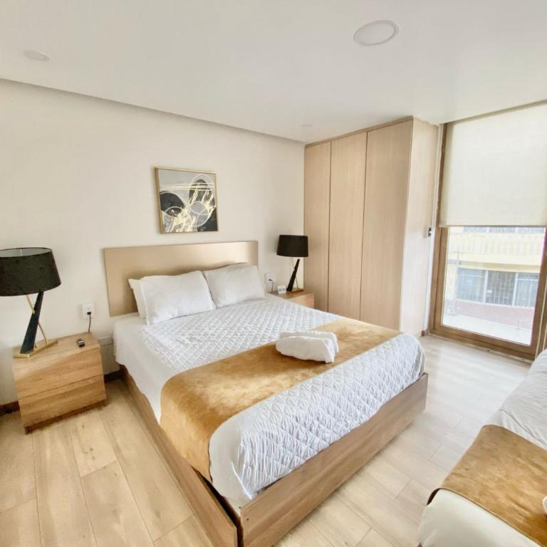 Hotel IQON Cuenca - Apartamento Deluxe de 2 dormitorios con balcón - 3