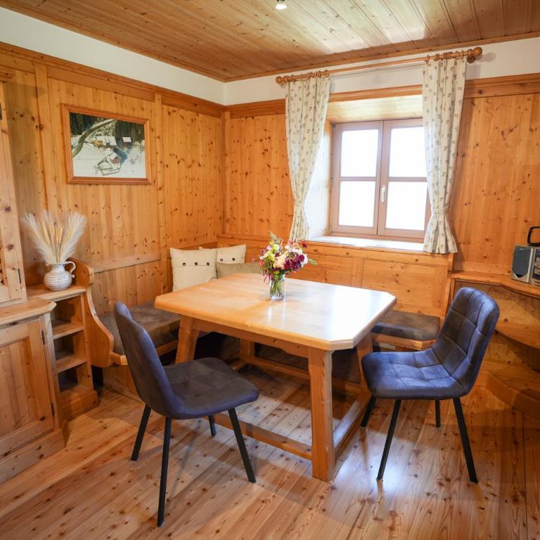 Beim Rauter - Emberger Alm - Ferienhaus mit 3 Schlafzimmern - 3