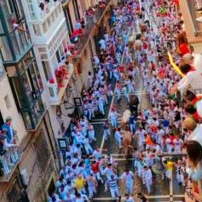 Experience the running of the bulls from your balcony - Two-Bedroom Apartment - 15