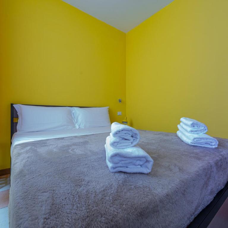 Marconi Lodge - Camera Matrimoniale con Bagno Privato - 9