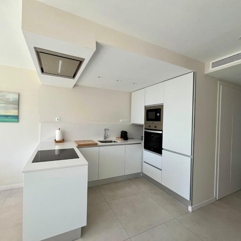 Apartmento Av Costa Blanca Playa de San Juan - Two-Bedroom Apartment - 8