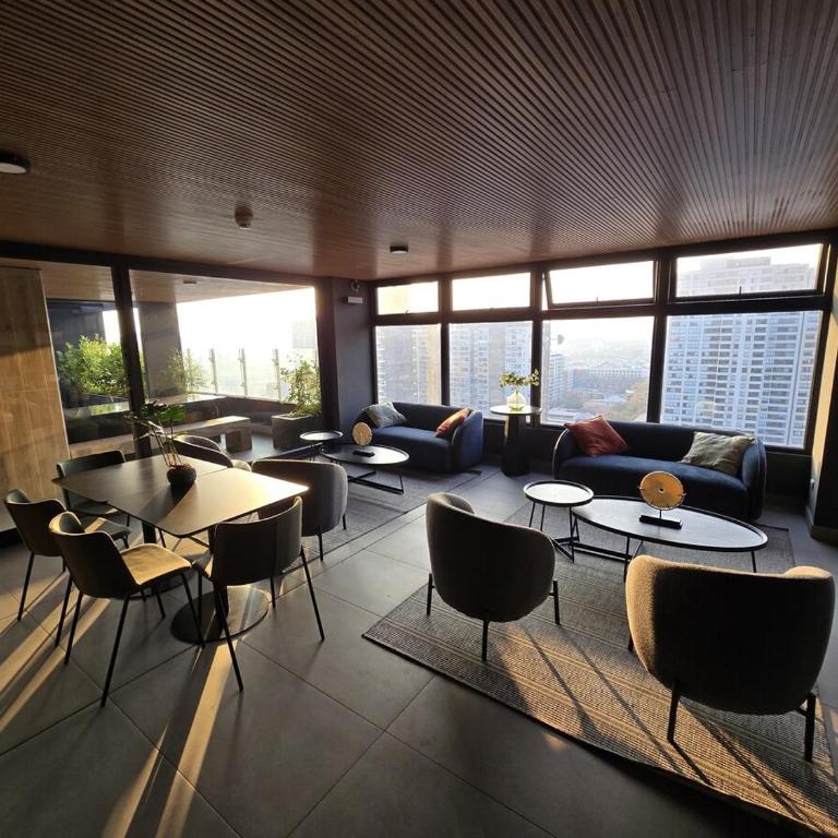 19th floor mountain view Free Parking - Apartamento de 1 dormitorio - 8