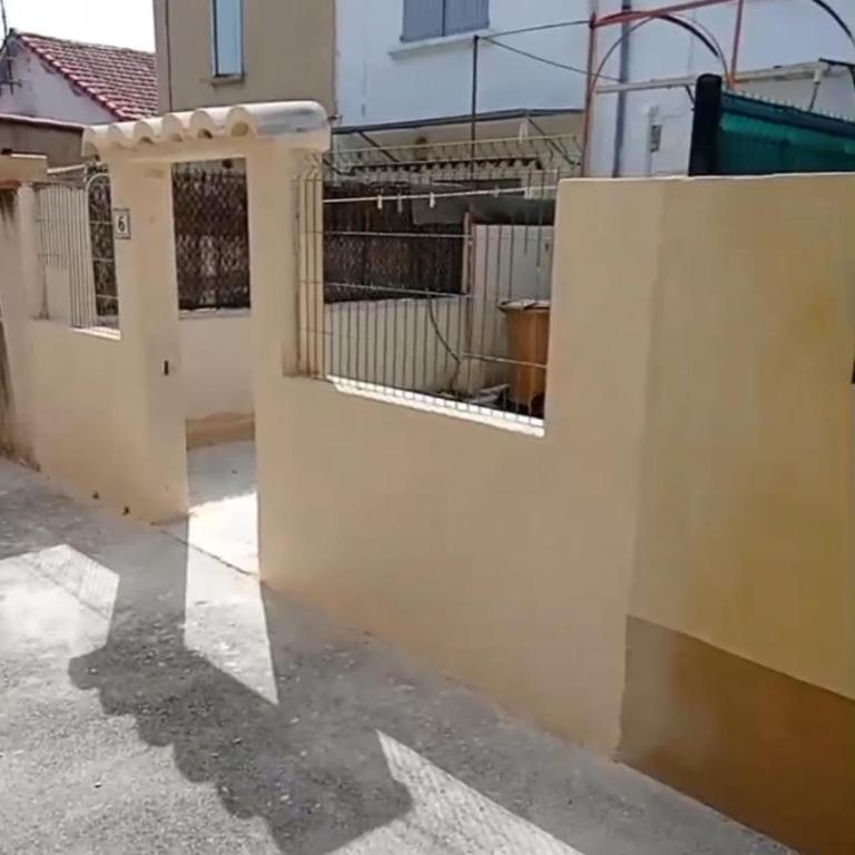 Maison T3 clim bus C3 proche centre terrasse - Two-Bedroom House - 14