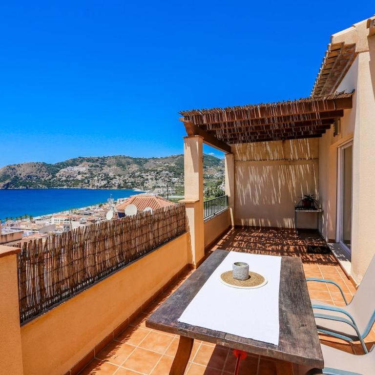 Penthouse Ocean Views and Garage - Two-Room Apartment - 10