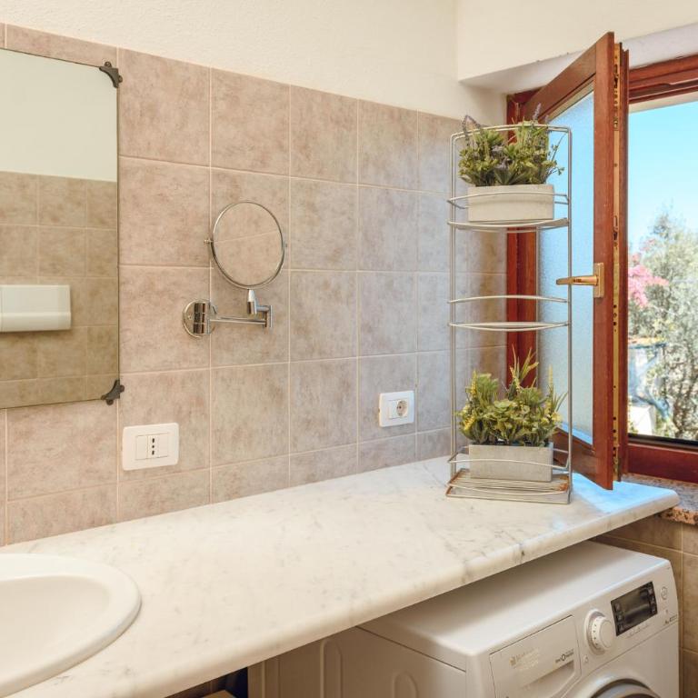 VILLETTA ESCLUSIVA CON GIARDINO, San Teodoro Paradiso Terrestre - Three-Bedroom House - 12
