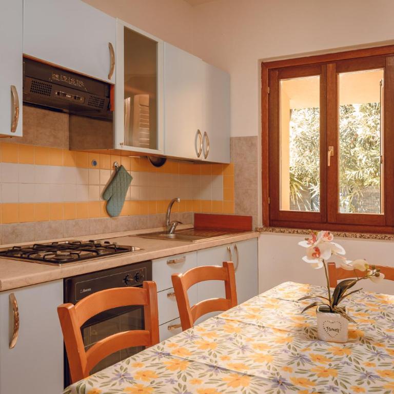 VILLETTA ESCLUSIVA CON GIARDINO, San Teodoro Paradiso Terrestre - Three-Bedroom House - 3