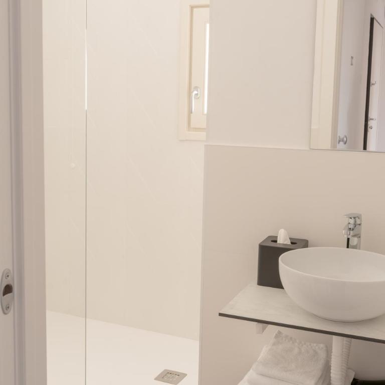 Palazzo Sant' Agostino - Natural Comfort by THE FIRST - Deluxe Double or Twin Room - 7