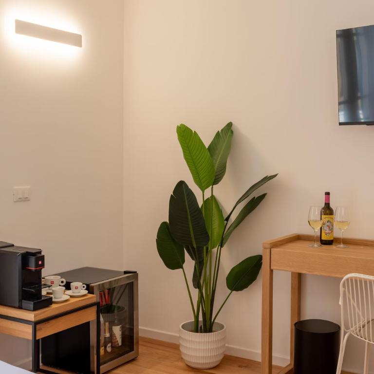 Palazzo Sant' Agostino - Natural Comfort by THE FIRST - Deluxe Double or Twin Room - 8
