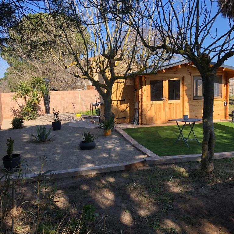 Chambre 3 - Chambre Double ou Lits Jumeaux Deluxe – Vue sur Jardin - 8