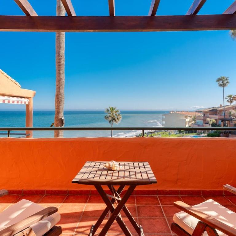 Beachfront 3BR Townhouse with pool in Estepona - Apartamento de 3 dormitorios - 1