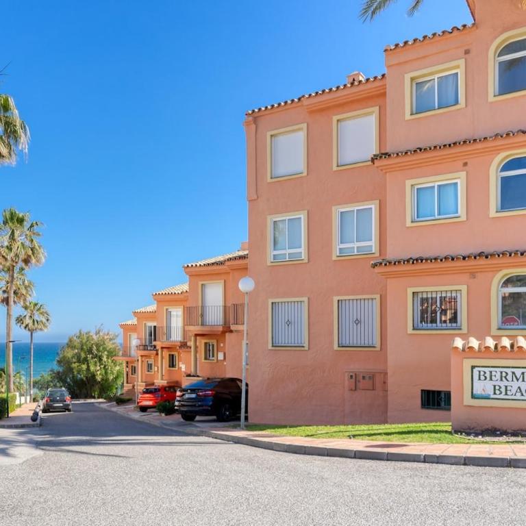 Beachfront 3BR Townhouse with pool in Estepona - Apartamento de 3 dormitorios - 9
