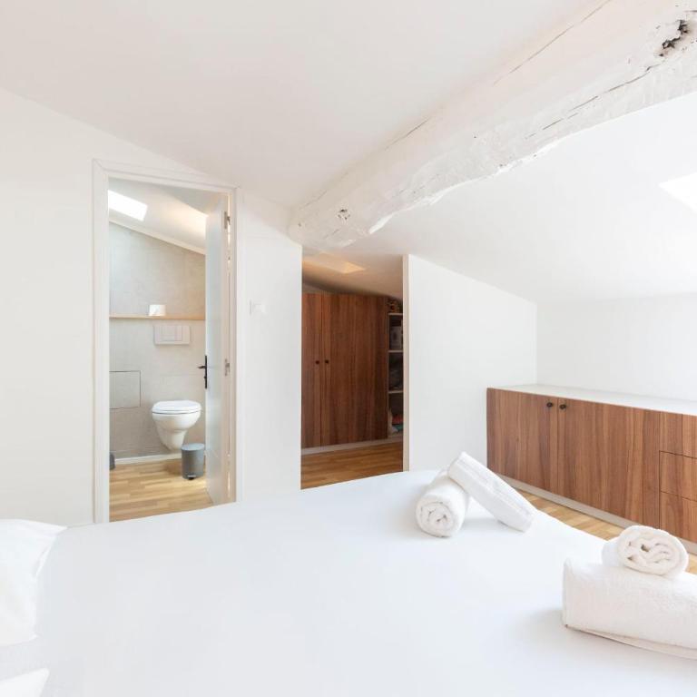 Vauban Stylish 1-Bedroom Apartment in Antibes City Center with AC - Apartment - 10