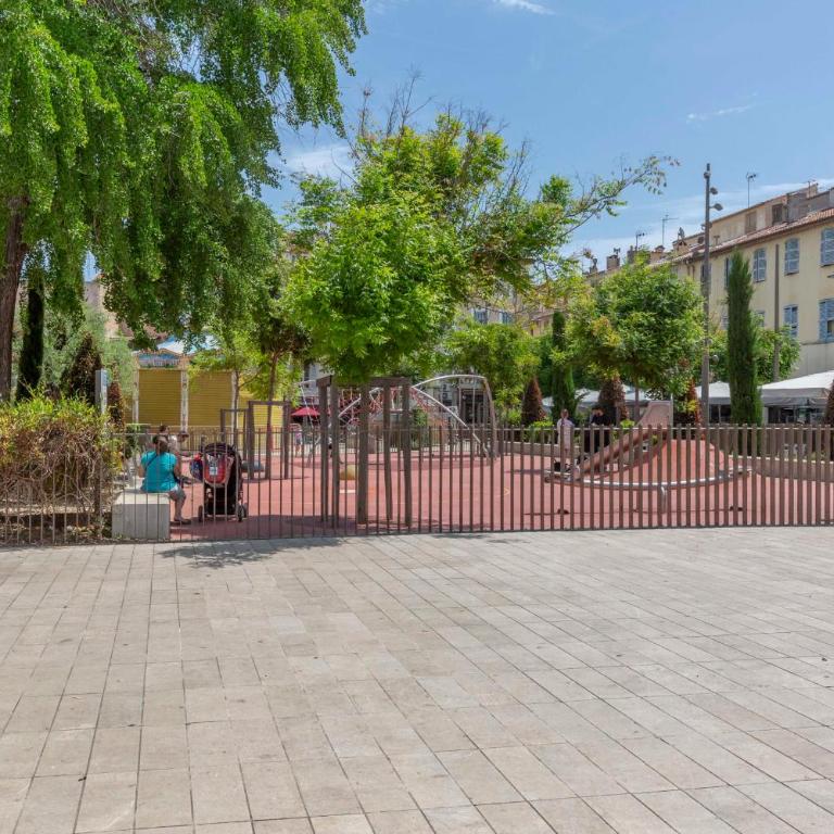 Vauban Stylish 1-Bedroom Apartment in Antibes City Center with AC - Apartment - 18