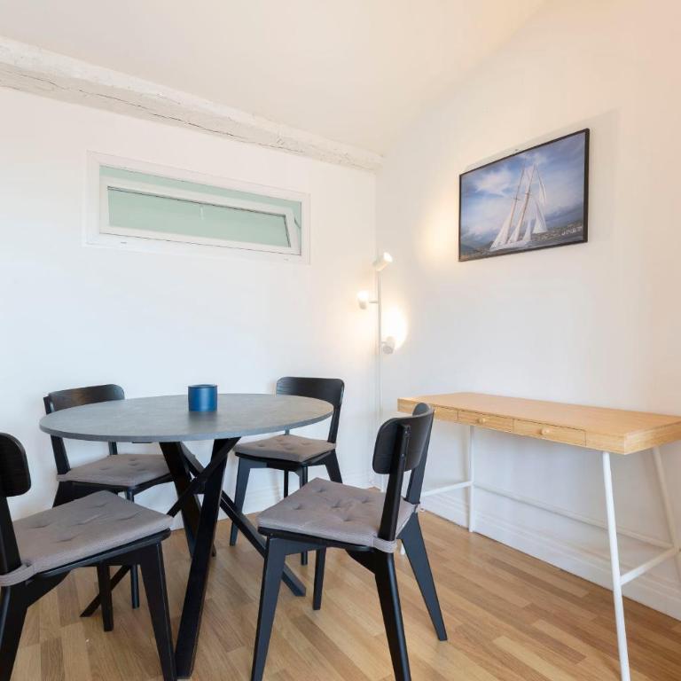 Vauban Stylish 1-Bedroom Apartment in Antibes City Center with AC - Apartment - 6