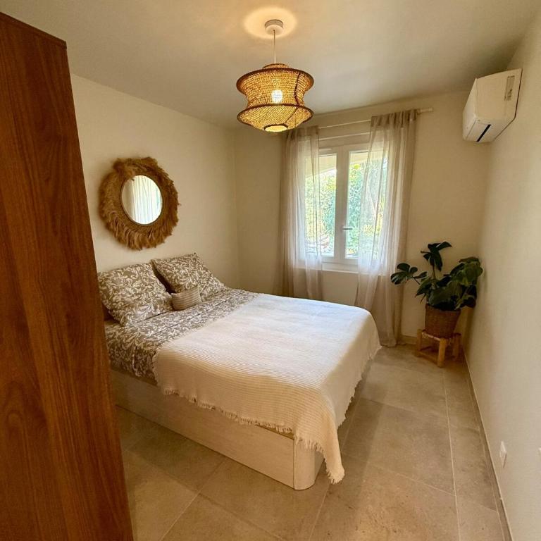 Grimaud 2 chambres Jacuzzi terrasse - Apartment mit 1 Schlafzimmer - 2